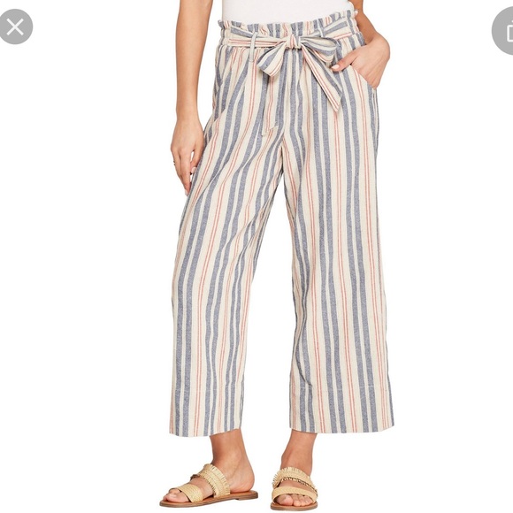 Front Cropped Pants | Poshmark